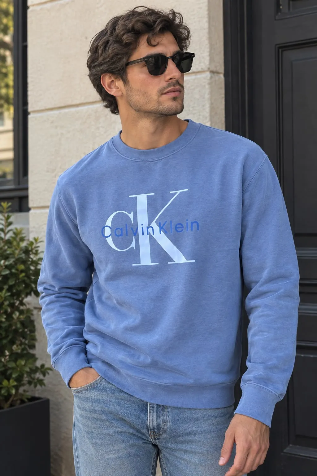 Calvin Klein Azul Cielo Monograma