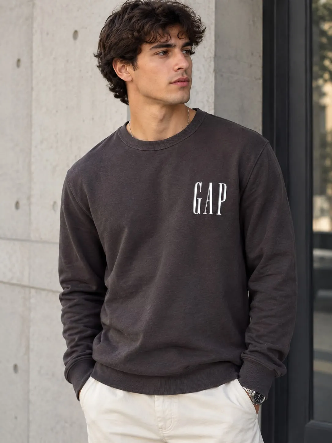 GAP Cafe Minimalista Monograma